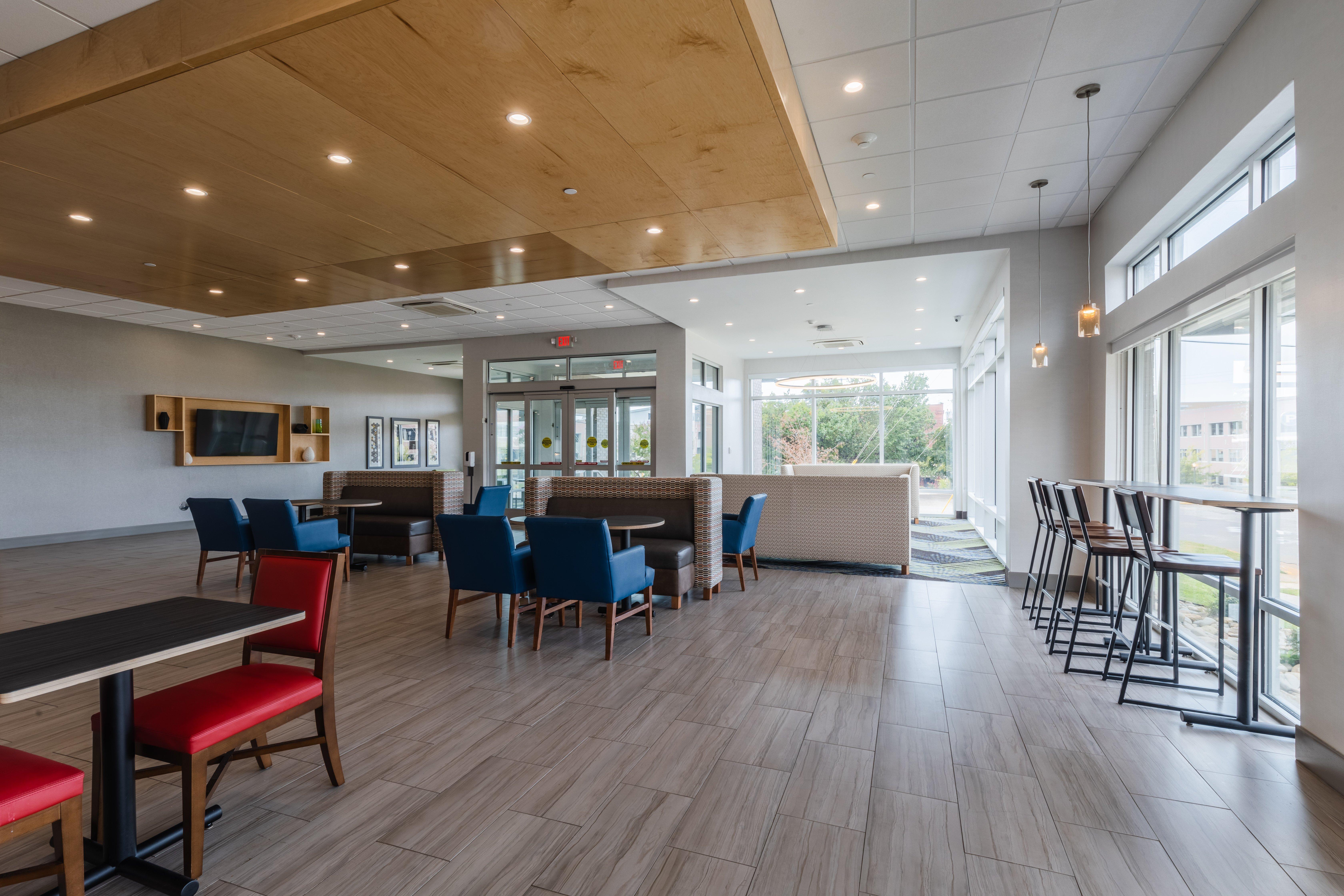 Holiday Inn Express & Suites Columbia Downtown The Vista By Ihg Exterior photo